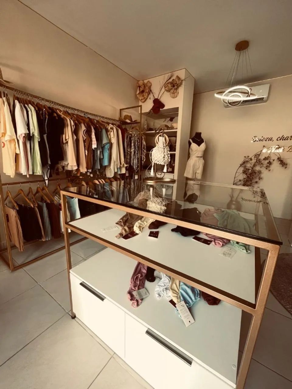 VENDA DE MÓVEIS E EQUIPAMENTOS DE LOJA - Foto 4