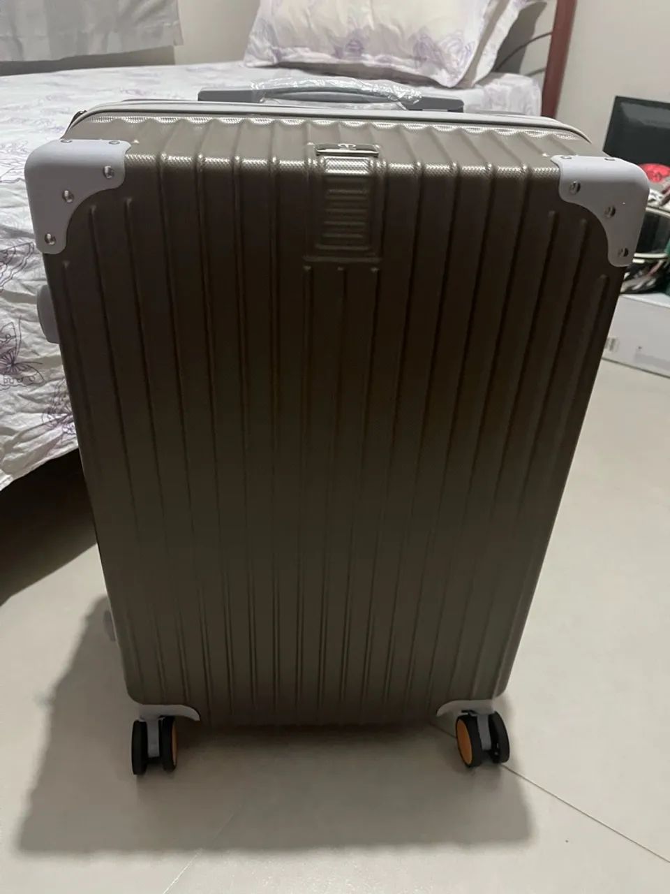 Mala média 23kg