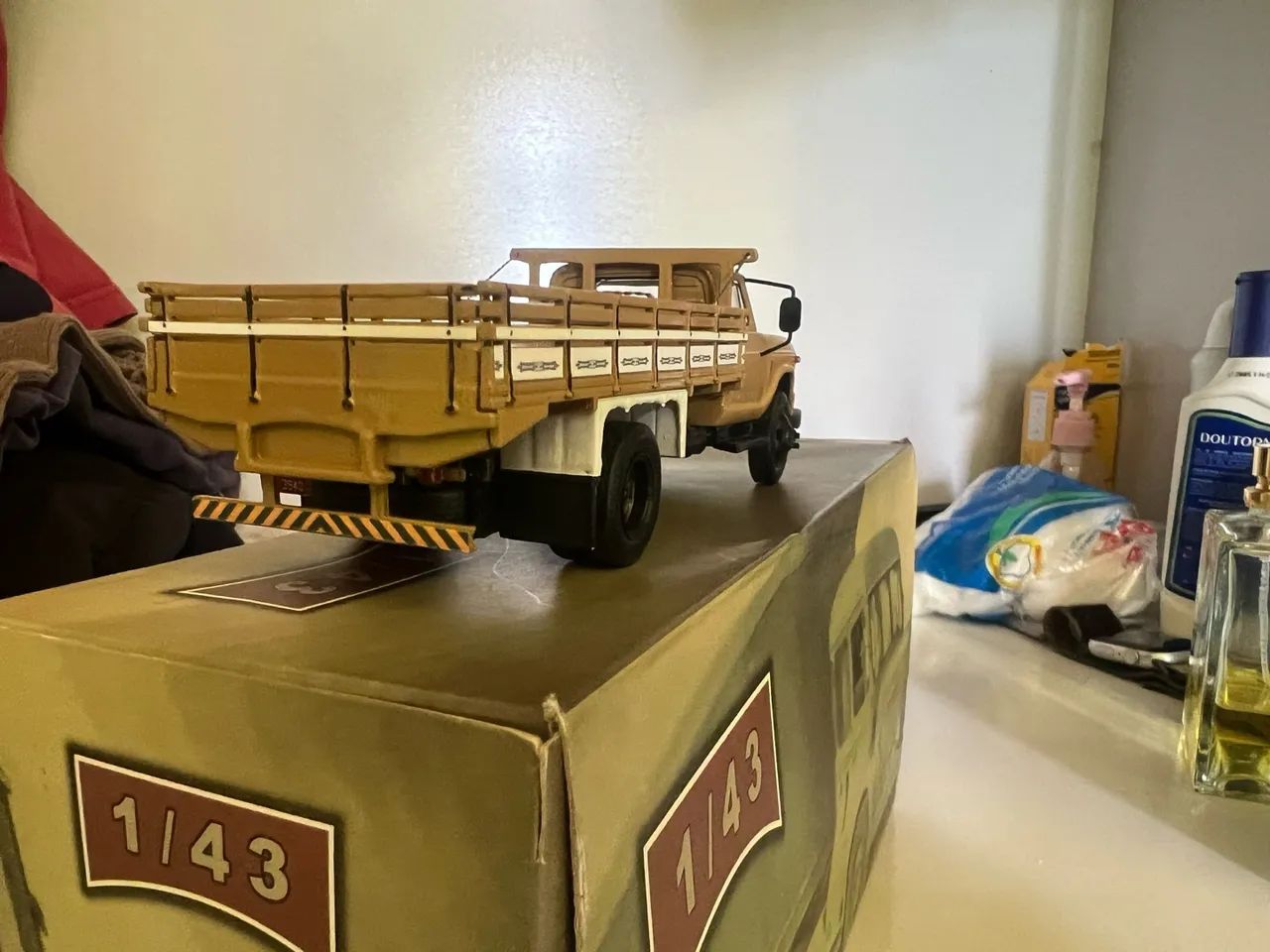 Miniatura caminhão d60 ,1/43 - Foto 3
