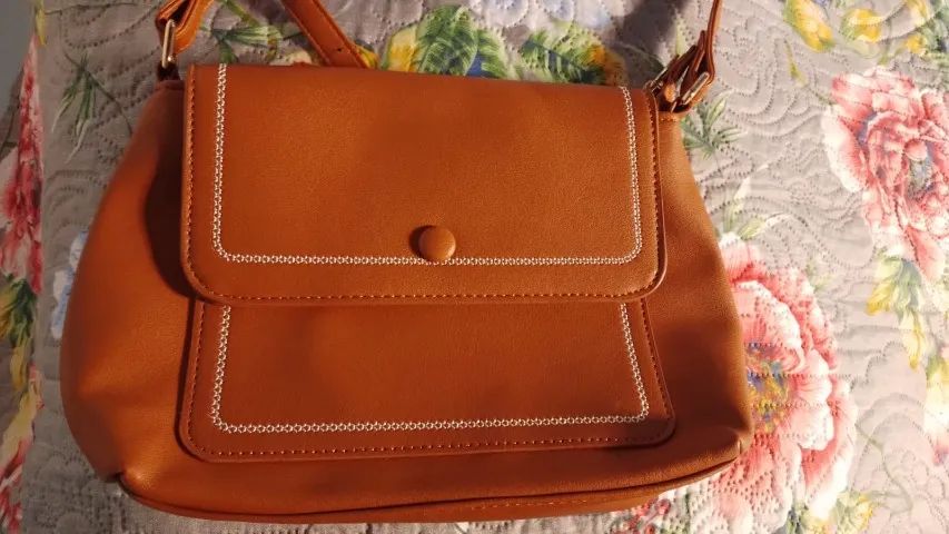 bolsa transversal marrom