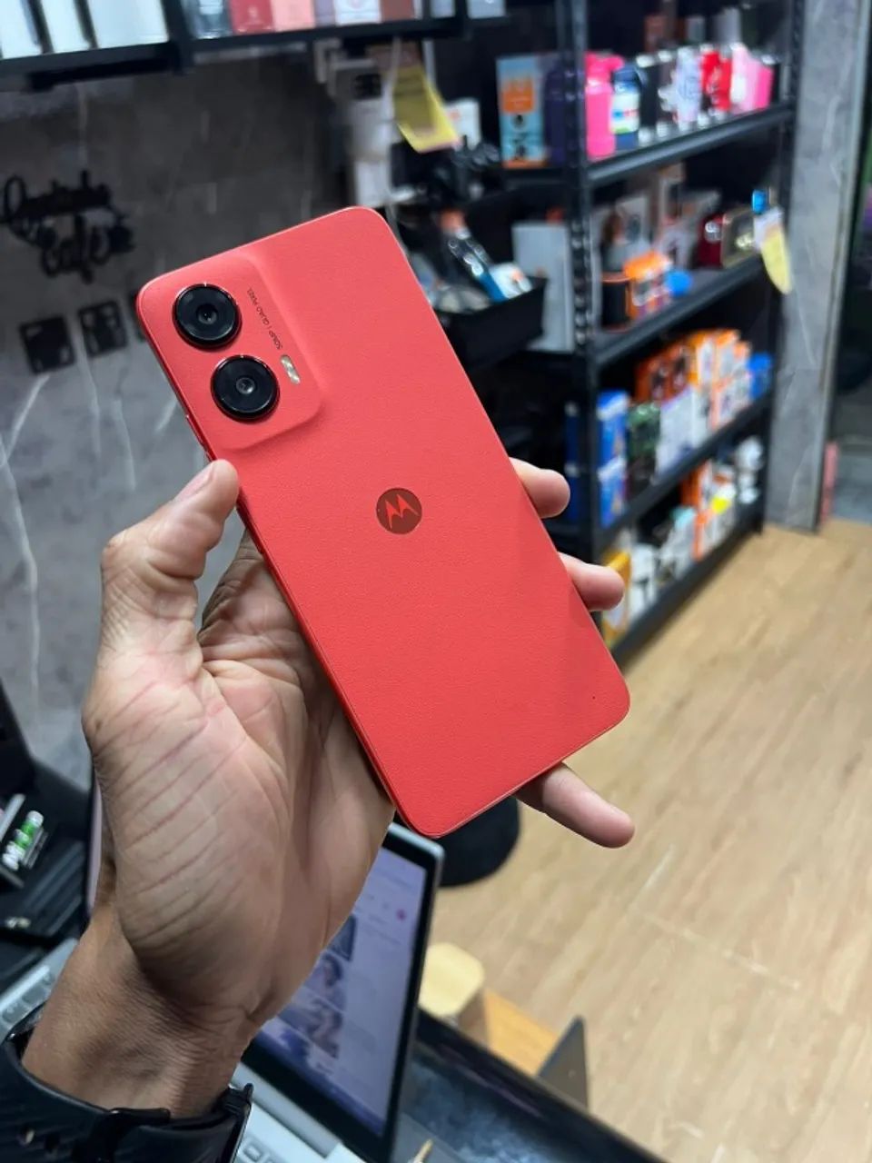 Moto G35 seminovo com caixa original - Foto 2