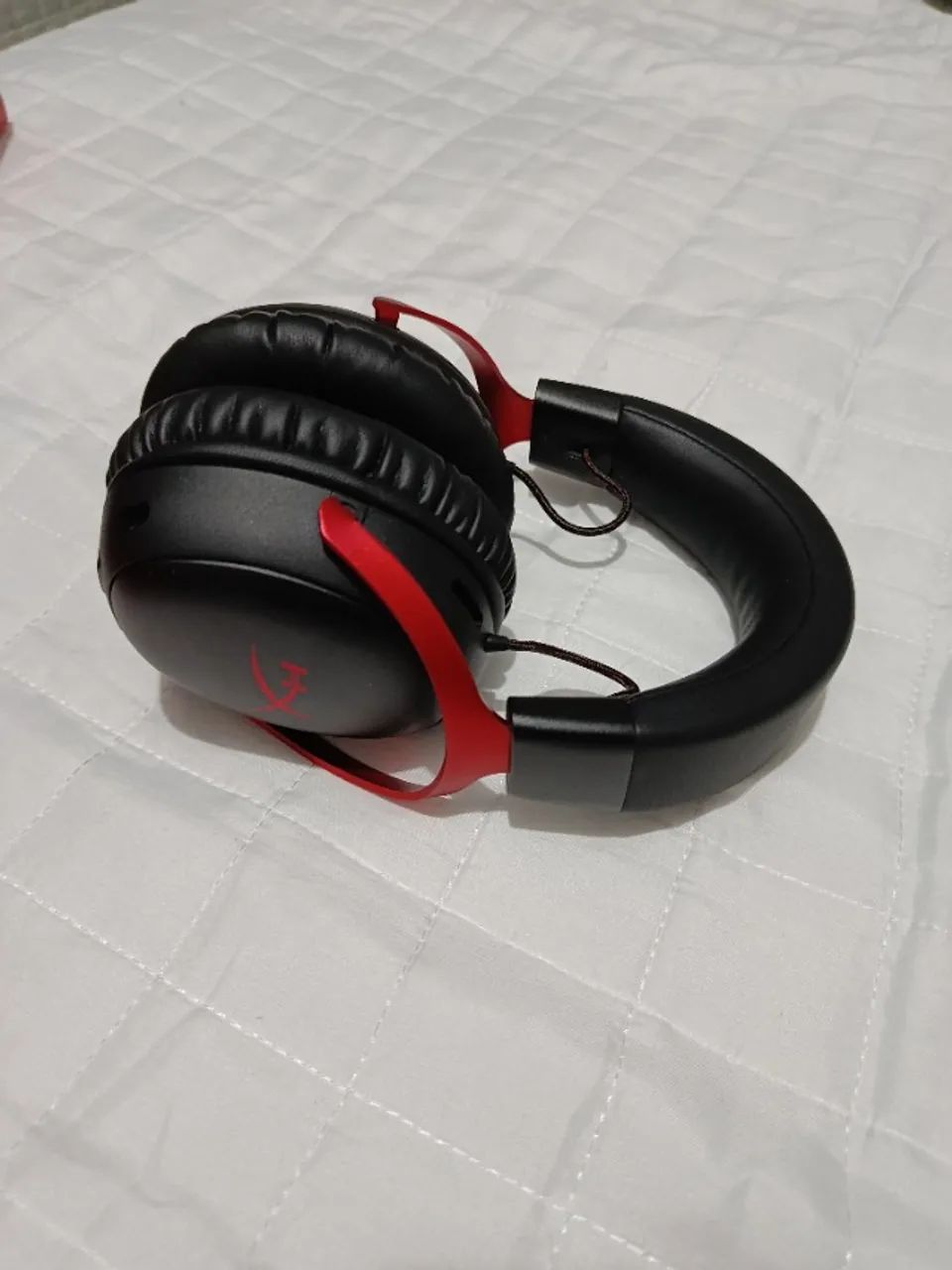 Headset HyperX Cloud III wireless Muito Novo! - Foto 4