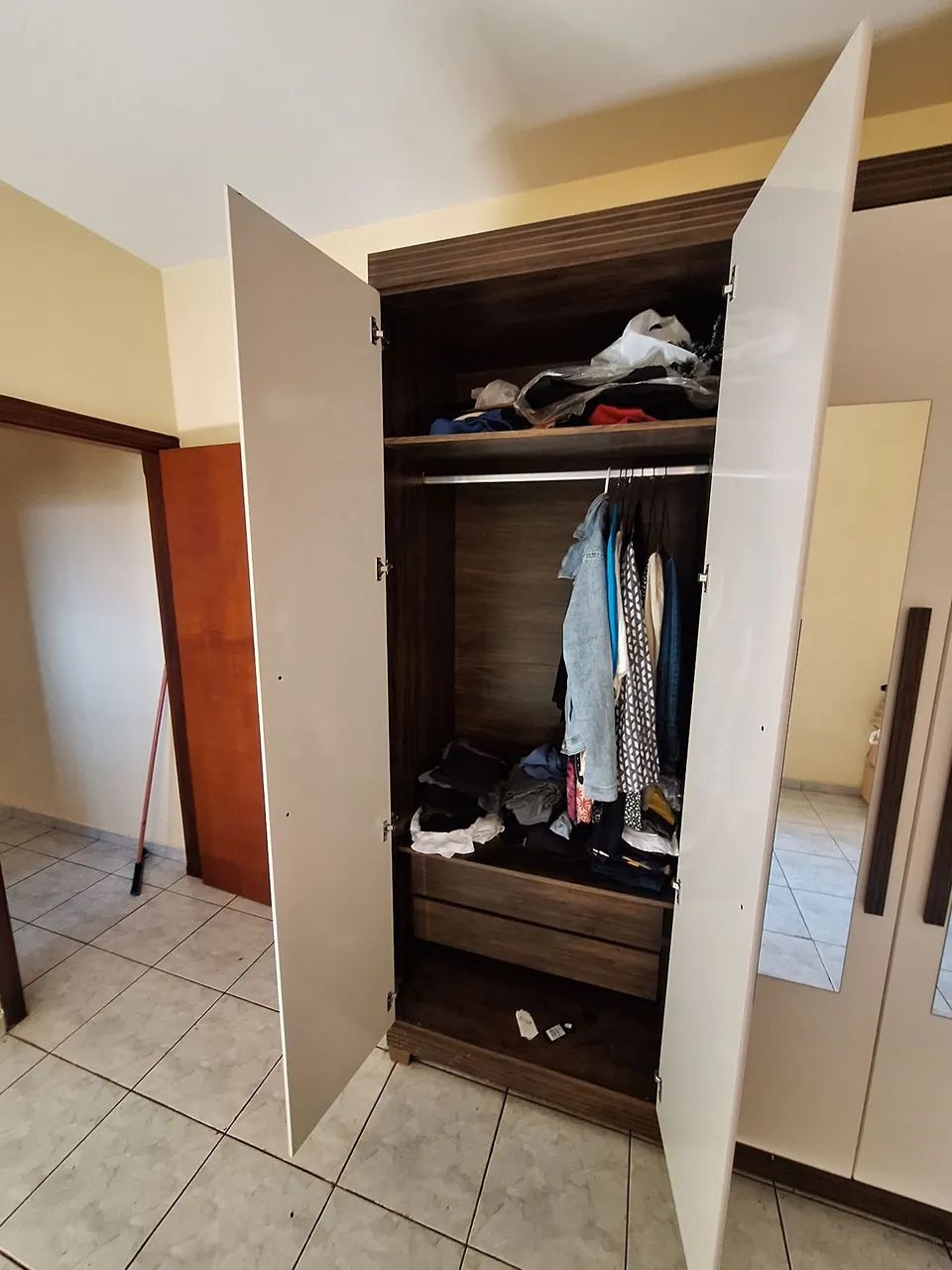 Vendo guarda-roupa  - Foto 3