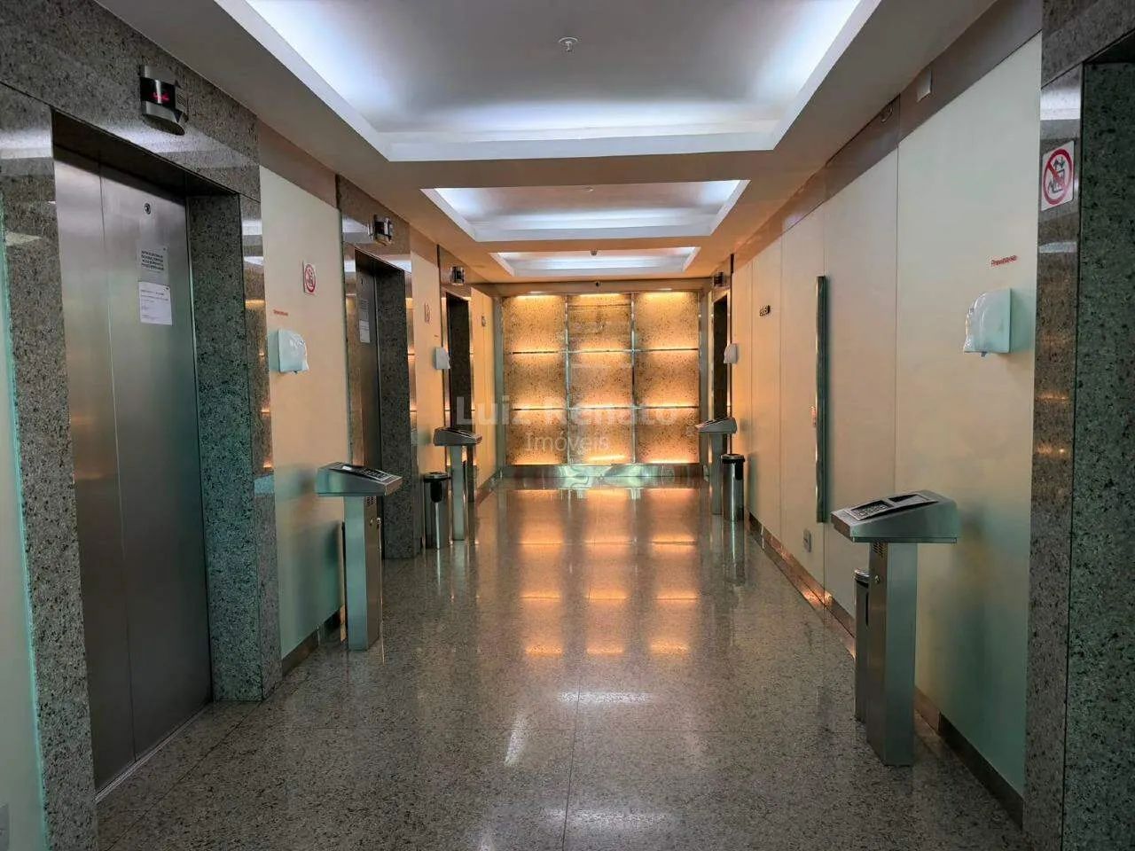 Sala Comercial de Alto Luxo - Savassi, Belo Horizonte - Foto 2