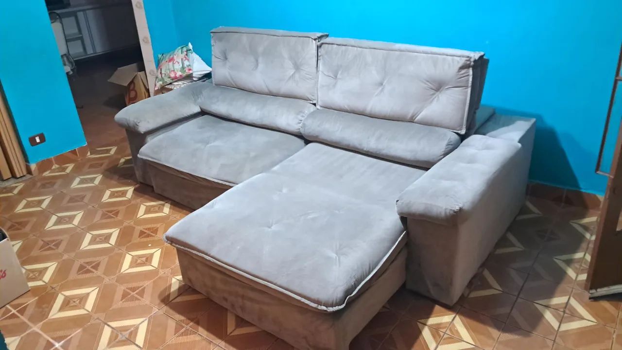 Sofá retratil suede cinza 2,60m - Foto 5