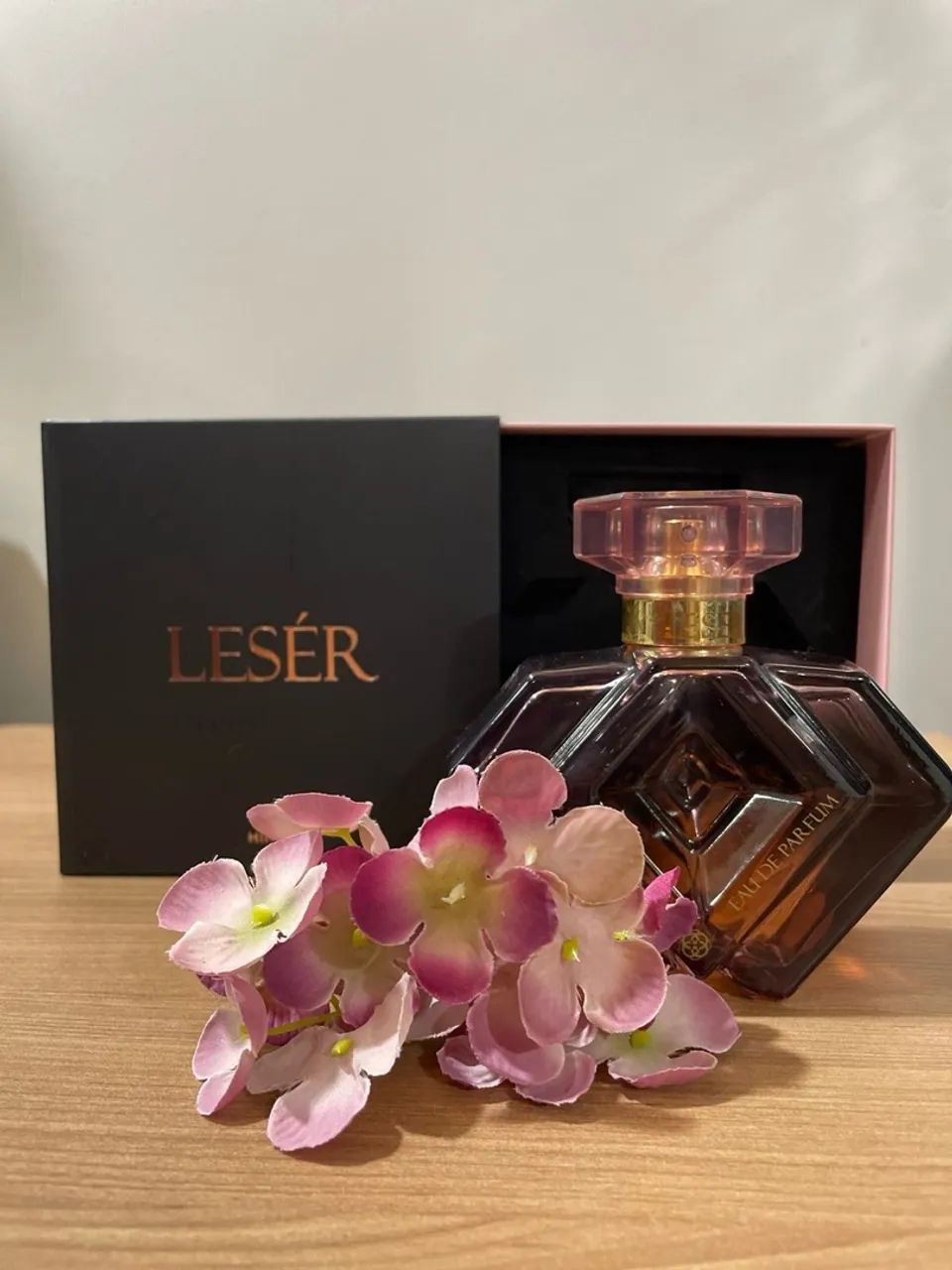 Lesér Eau de Parfum - Hinode - Perfume