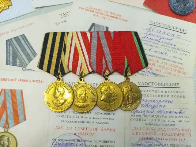Antigas Medalhas Soviéticas Veterano 2ª Guerra Mundial - Vitória sobre o Japão - Foto 2