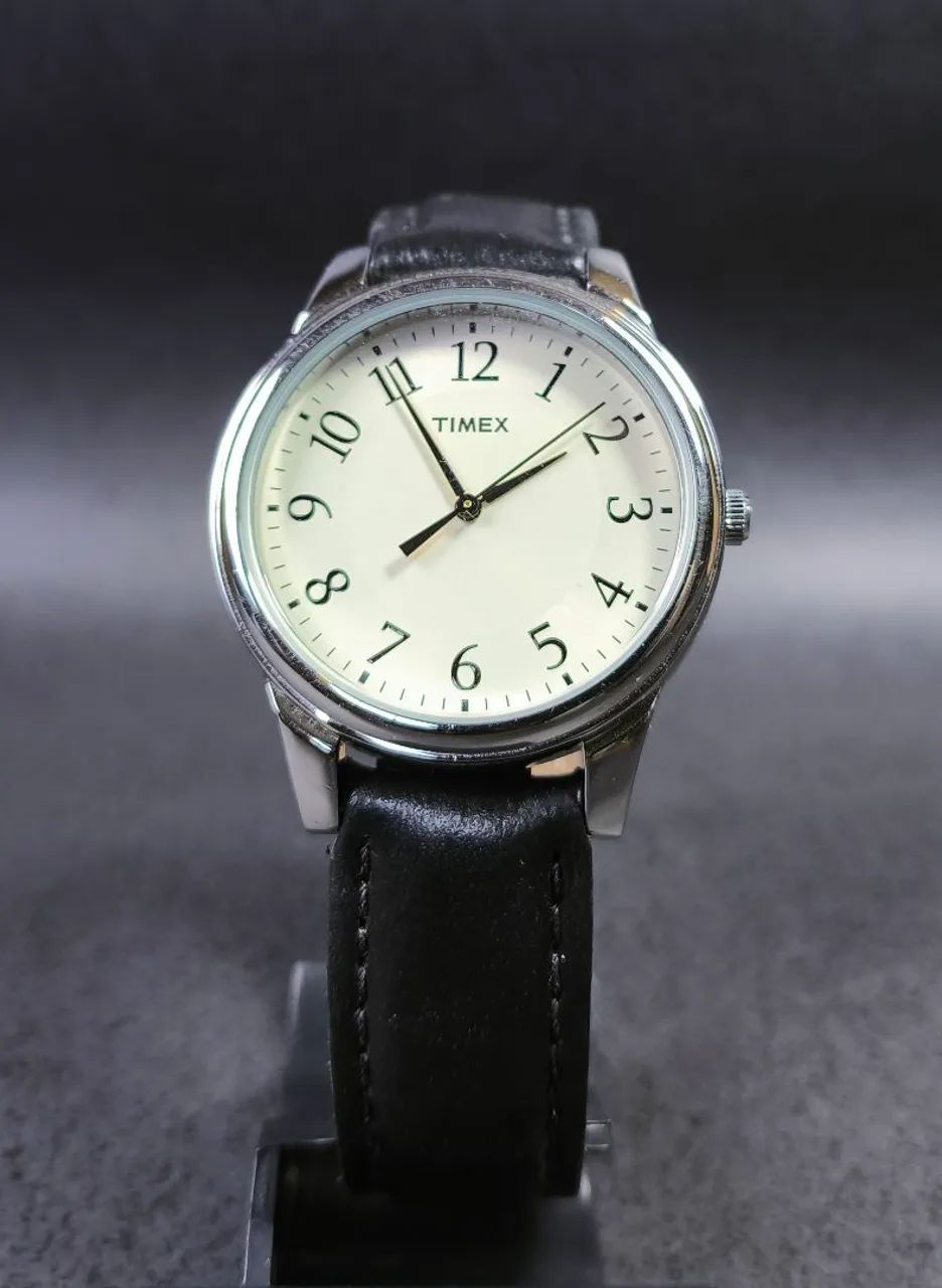 Timex Classic Quartz  Vintage, Elegância Atemporal - Foto 2