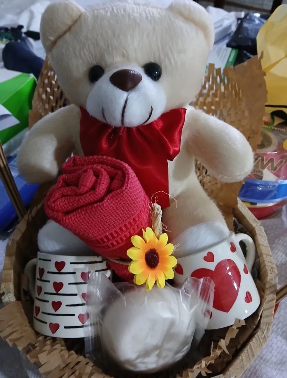 Cesta para presente com urso