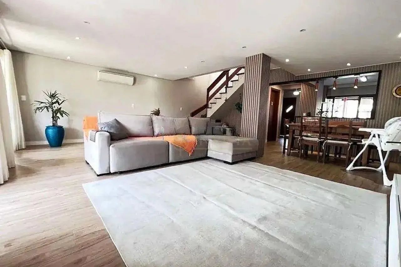 Casa com piscina e 5 quartos em condomínio fechado - Bairro Campeche, em Florianópolis/SC. - Foto 3