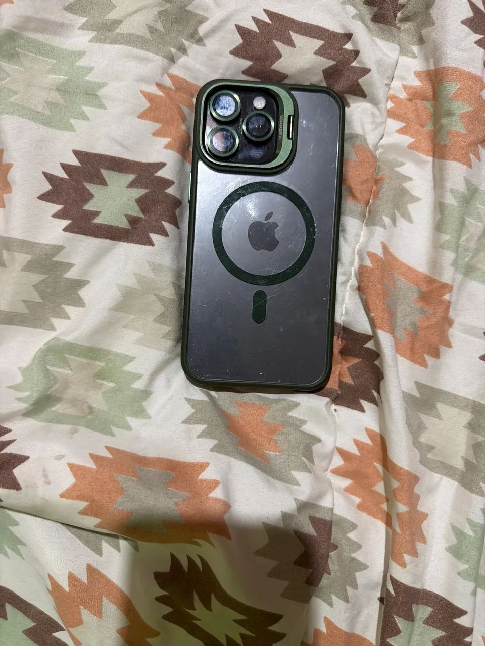 iPhone 15 Pro Max (Capinha Incluso)