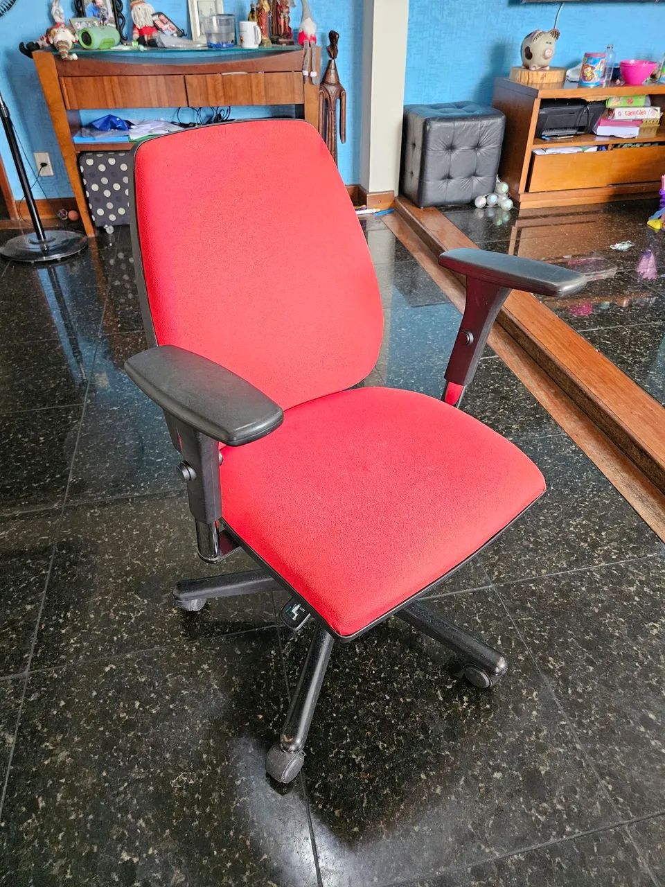 Cadeira executiva / escritório Ergonômica / Múltiplas regulagens - Foto 2