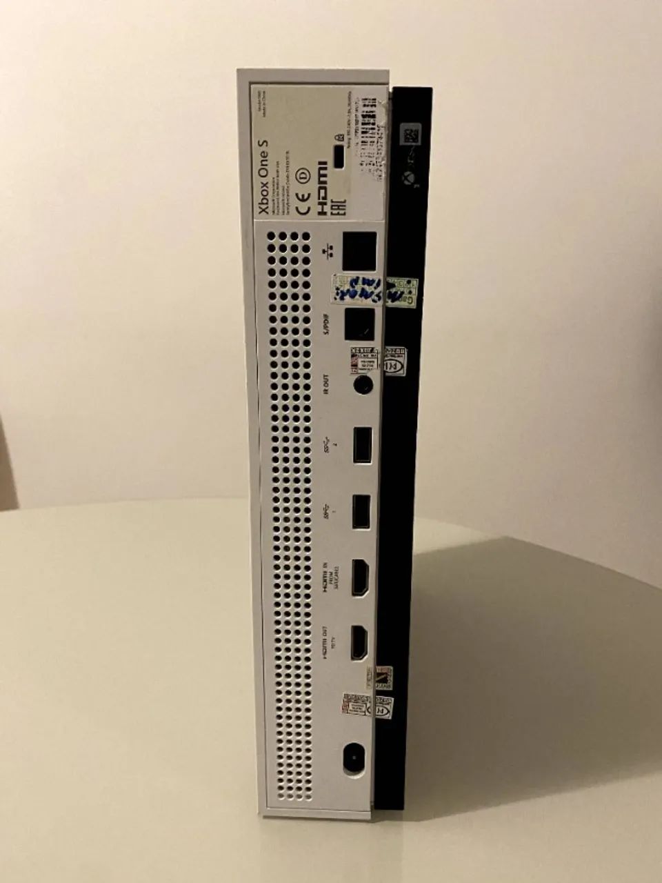X Box One S - 1 tera, com controle  - Foto 2