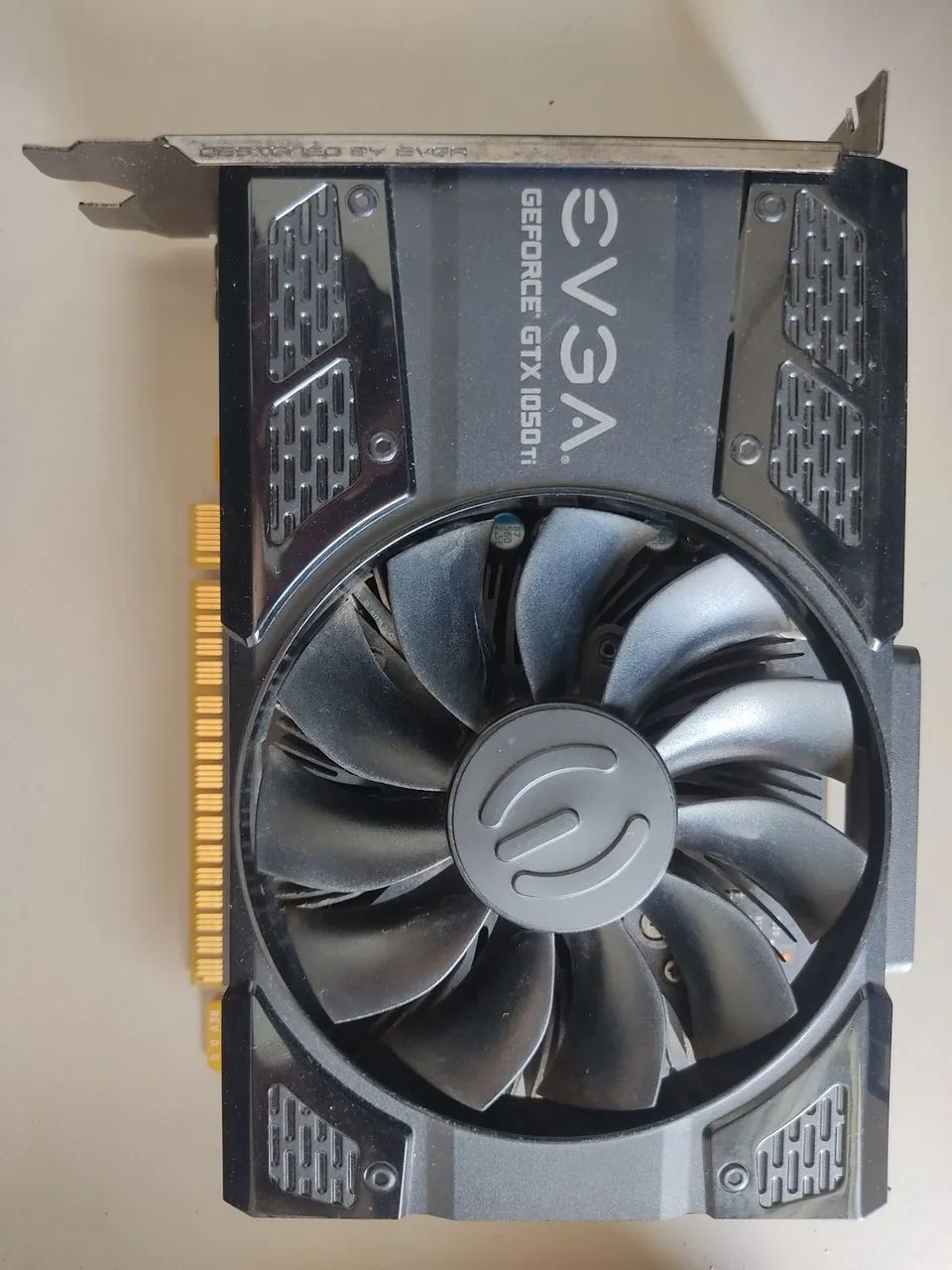 GTX 1050 Ti EVGA - 4GB DDR5 128 BITS
