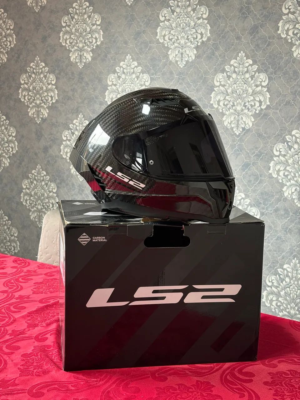 Capacete LS2 Dragon Solid Carbon