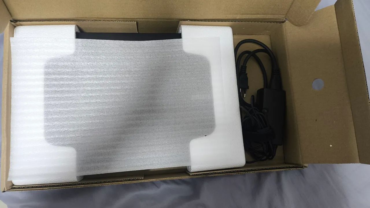 Notebook positivo r15m - Foto 2