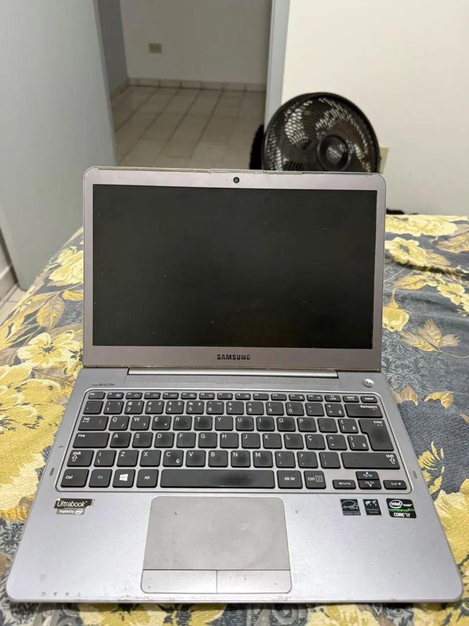 Notebook Samsung Intel core <br>4GB<br><br>