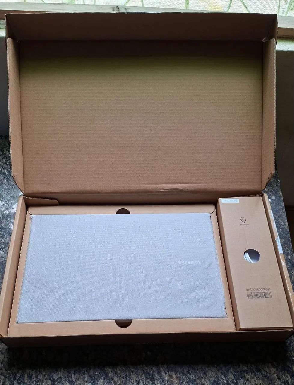 GALAXY BOOK4 - i3, 8GB, 256 SSSD - Foto 5