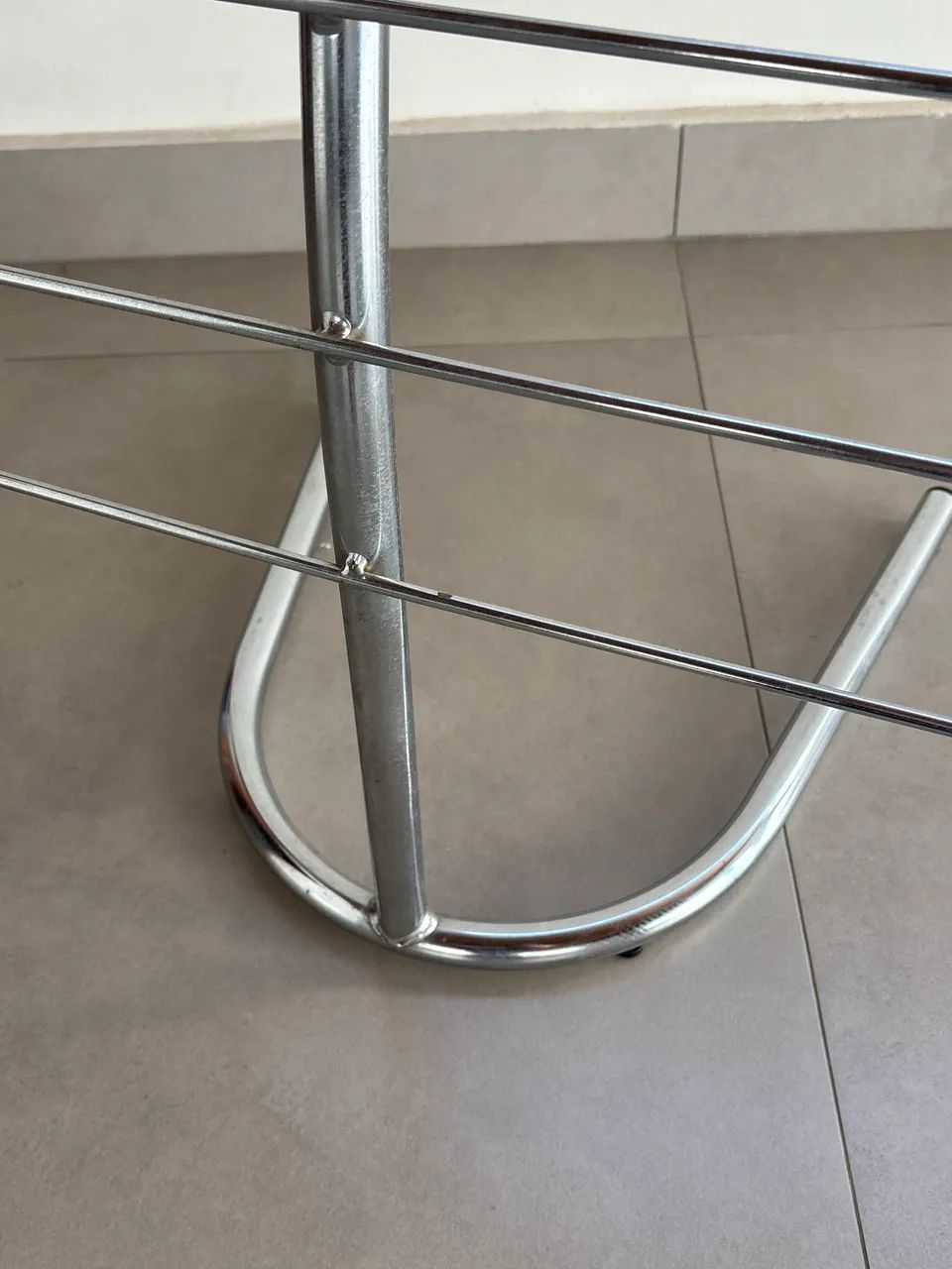 Revisteiro de Inox - Foto 2
