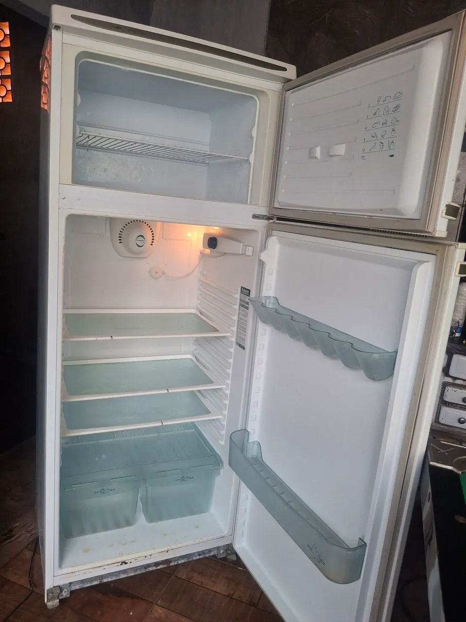 Vendo geladeira  - Foto 2