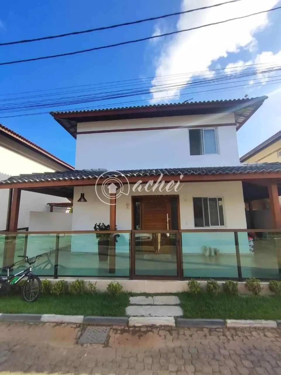 Casa à venda em condomínio fechado