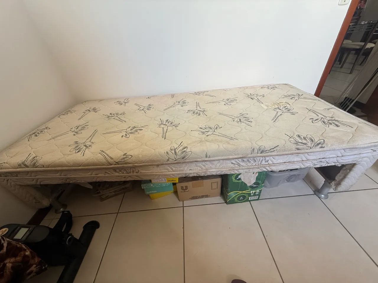 Cama de solteiro 