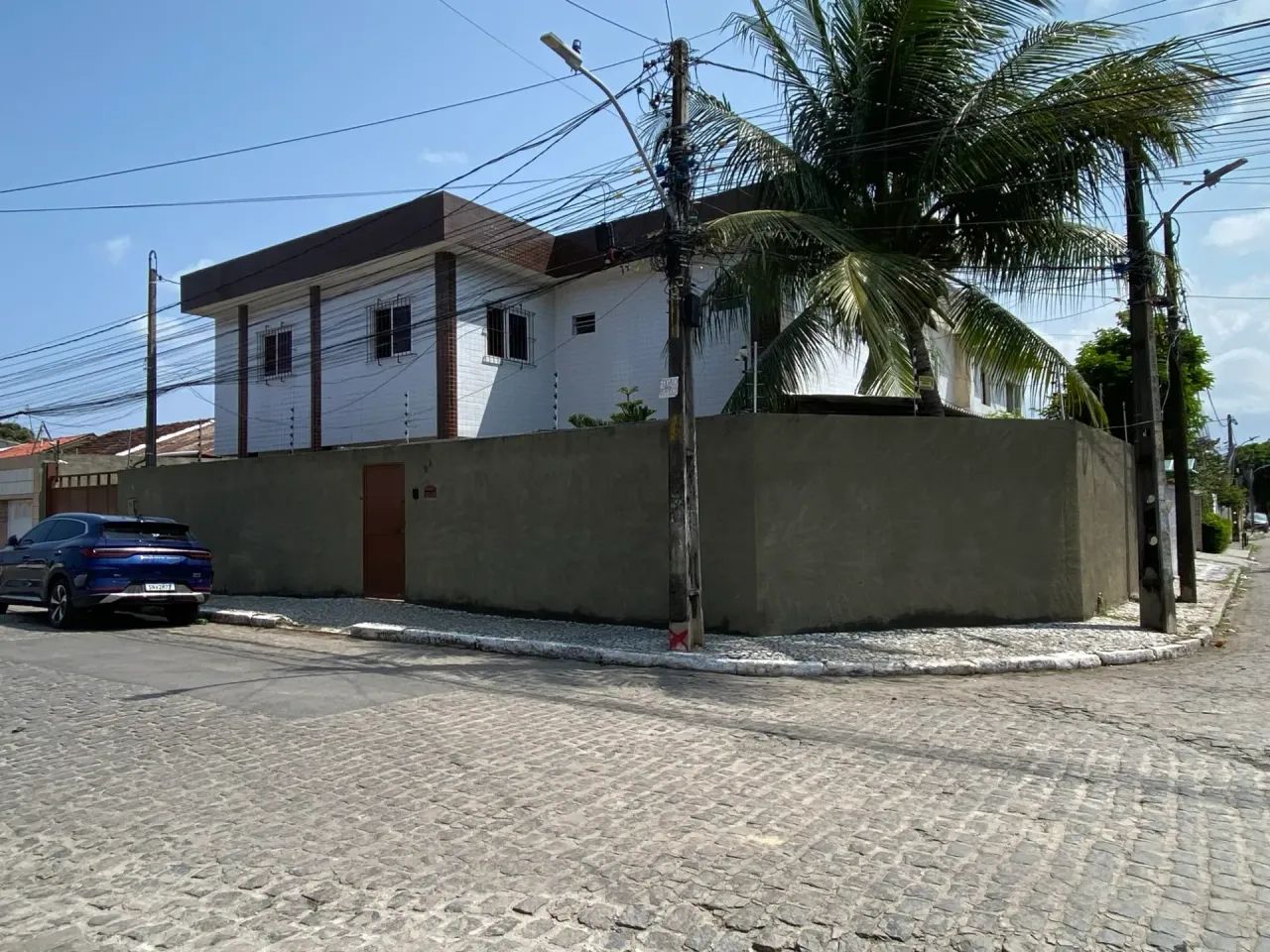 Predio Com 165M2 terreno com 330M2 exelente fundacao, bom para residencia ou empresa - Foto 2