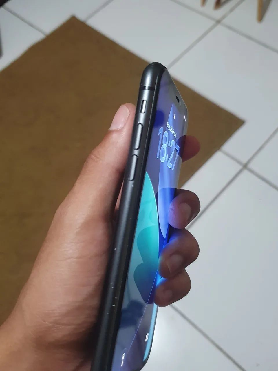 Iphone 11 64gb Preto  - Foto 2