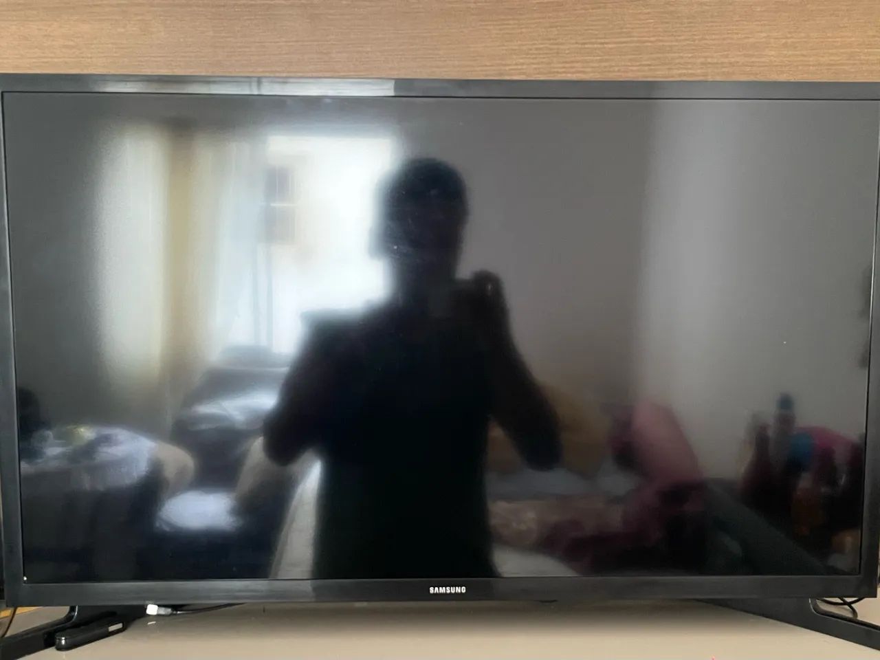 Vendo tv Samsung semi nova  - Foto 3