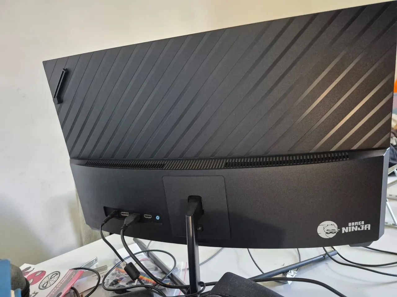 Monitor 24 polegadas curvo 1ms e 165 HZ - Foto 4