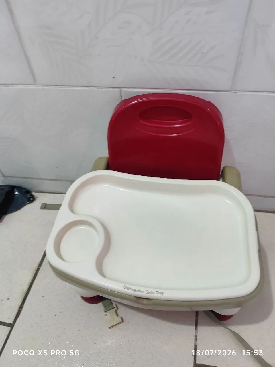 Cadeirinha de alimentacão para bebê  - Foto 2