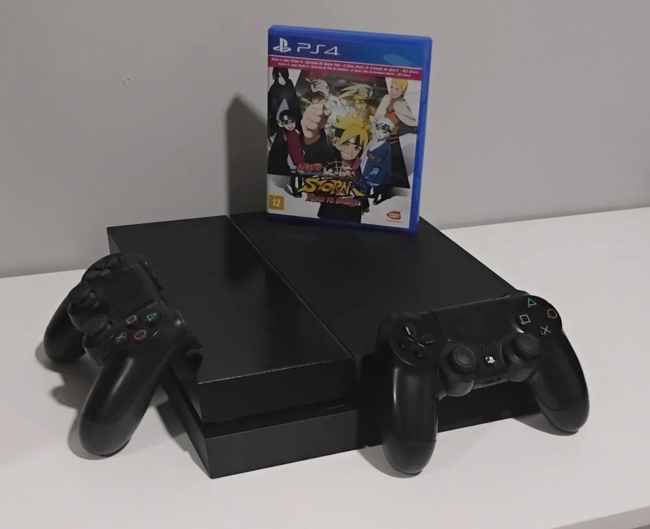 PS4 com 2 CONTROLES excelentes! - Foto 4