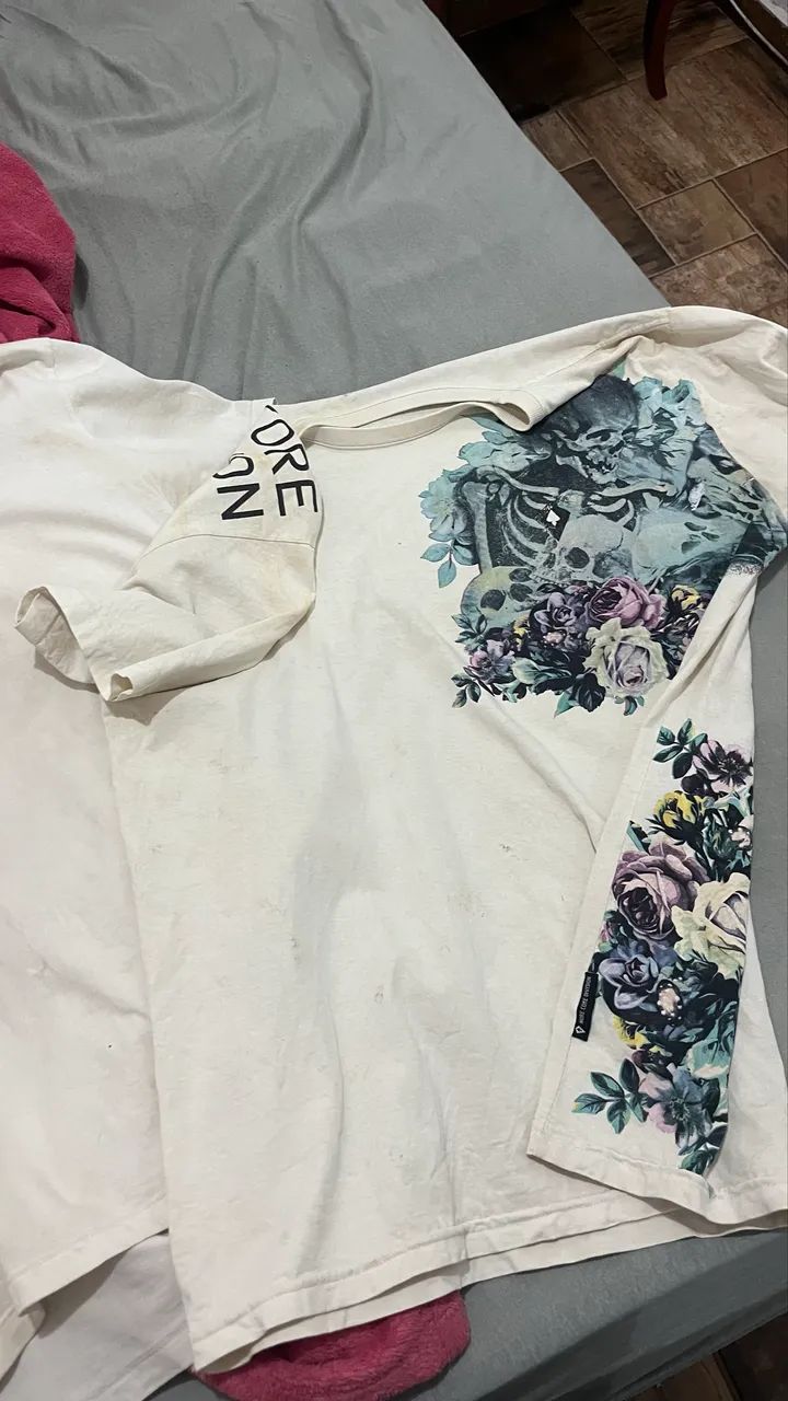 3 camisas duas mcd e uma lost - Foto 4
