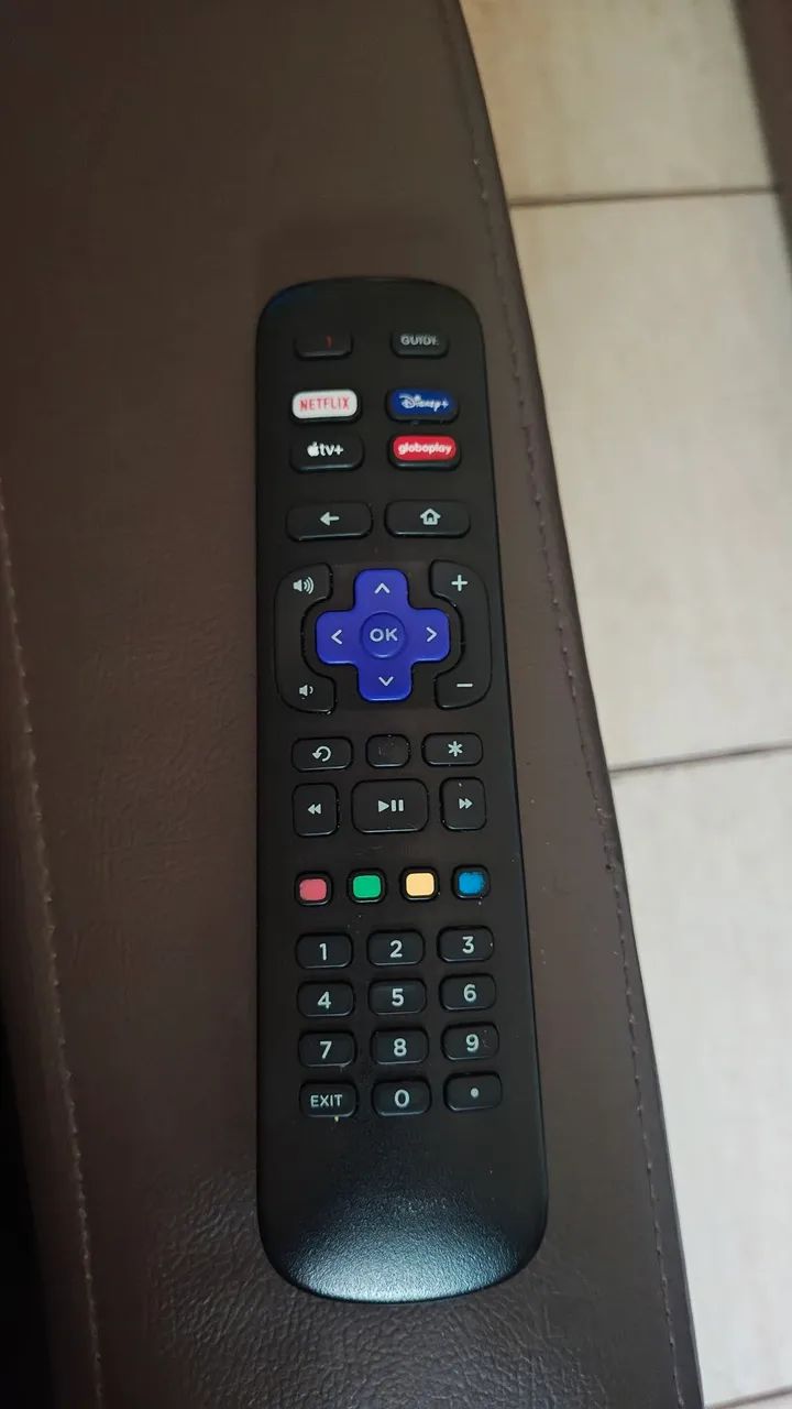 Smartv AOC ROKU - 43 polegadas - Seminova - Foto 2