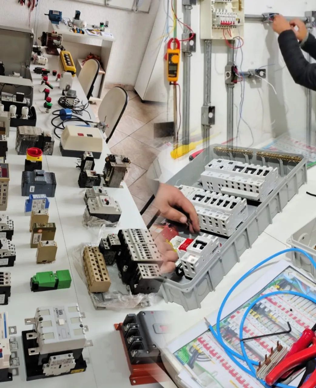 Curso de comandos elétricos  - Foto 4