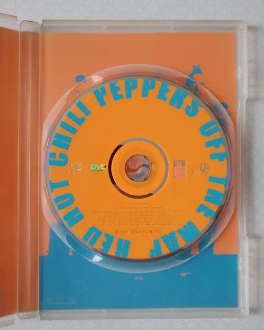 DVD - Red Hot Chili Peppers - Off The Map - DVD, Blu-Ray e Vídeo