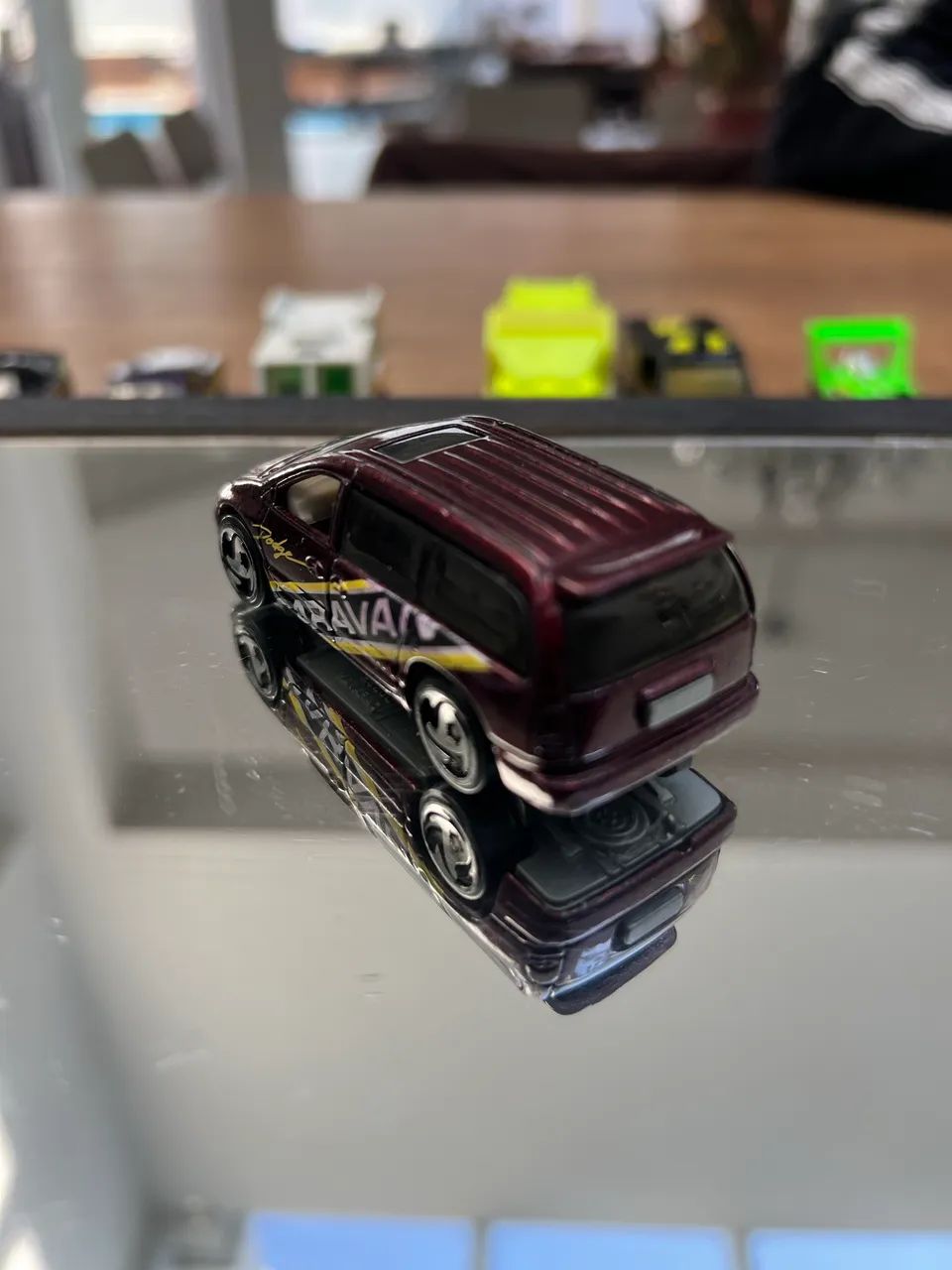 Hot Wheels Antigo Dodge Caravan Coleção  - Foto 2