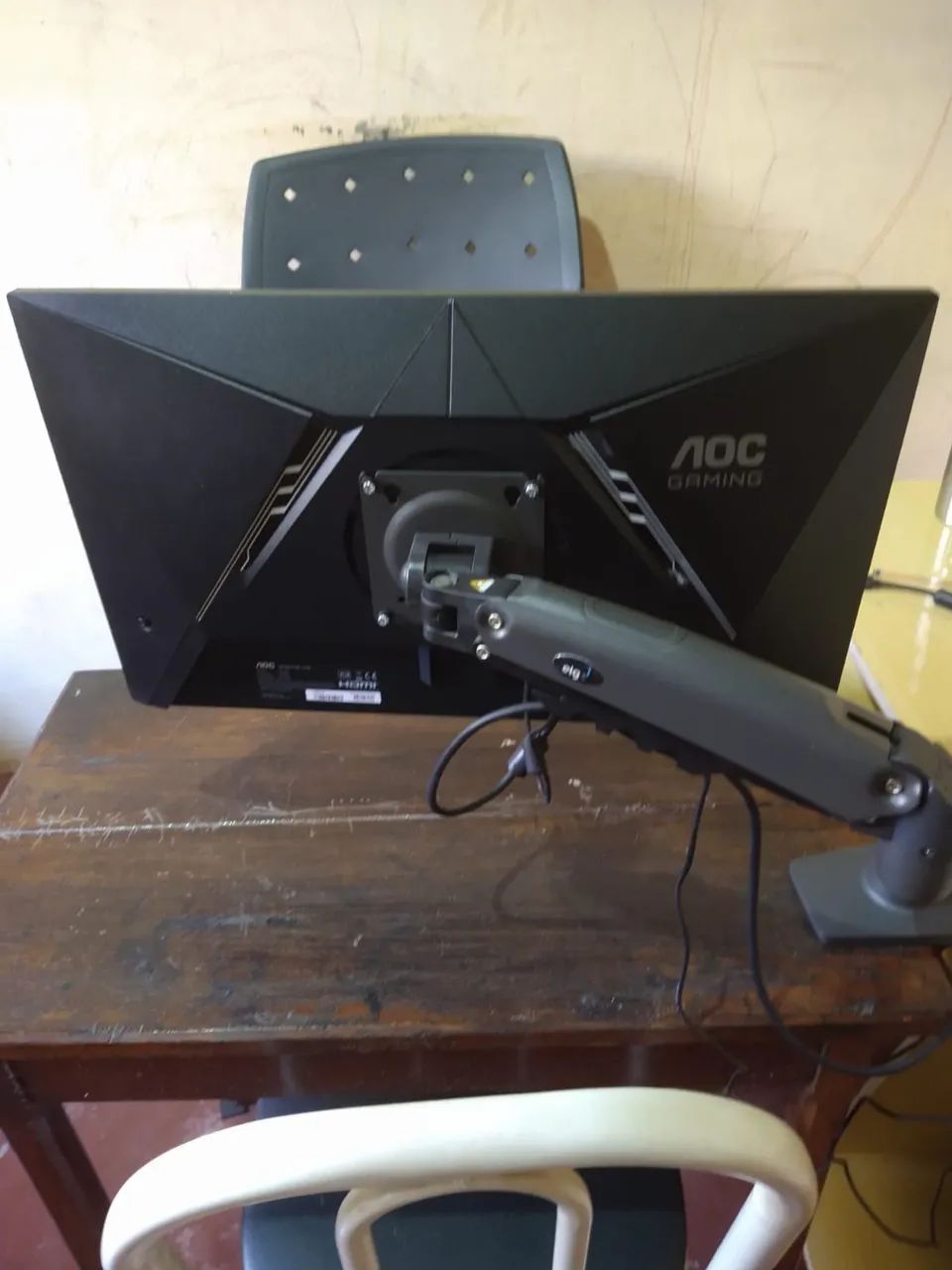 Monitor Gamer AOC 24G30E - Foto 2