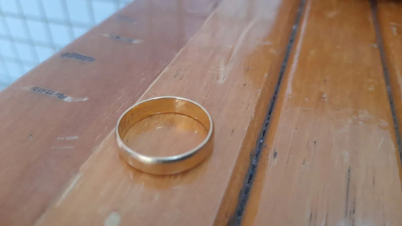Aliança de ouro 18 K, 3,55 gramas!!