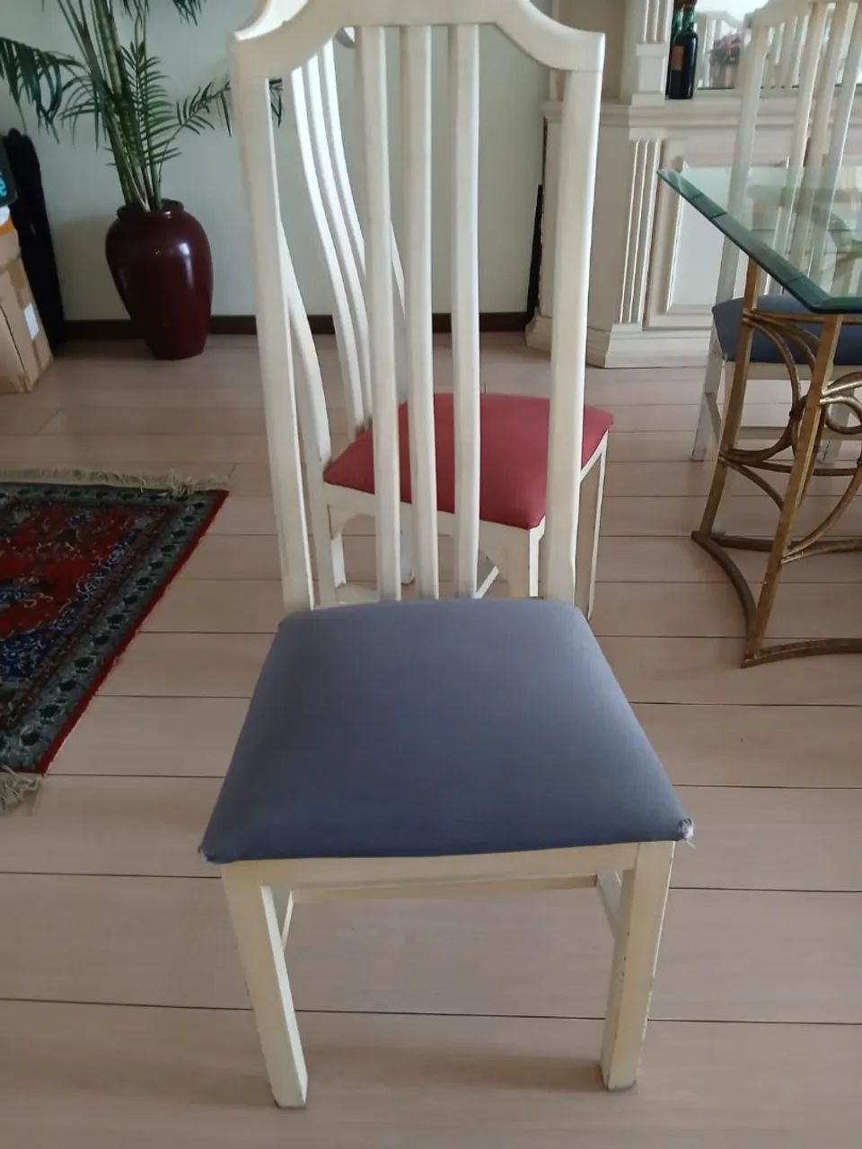 Vendo Cadeira pra mesa de jantar  - Foto 2