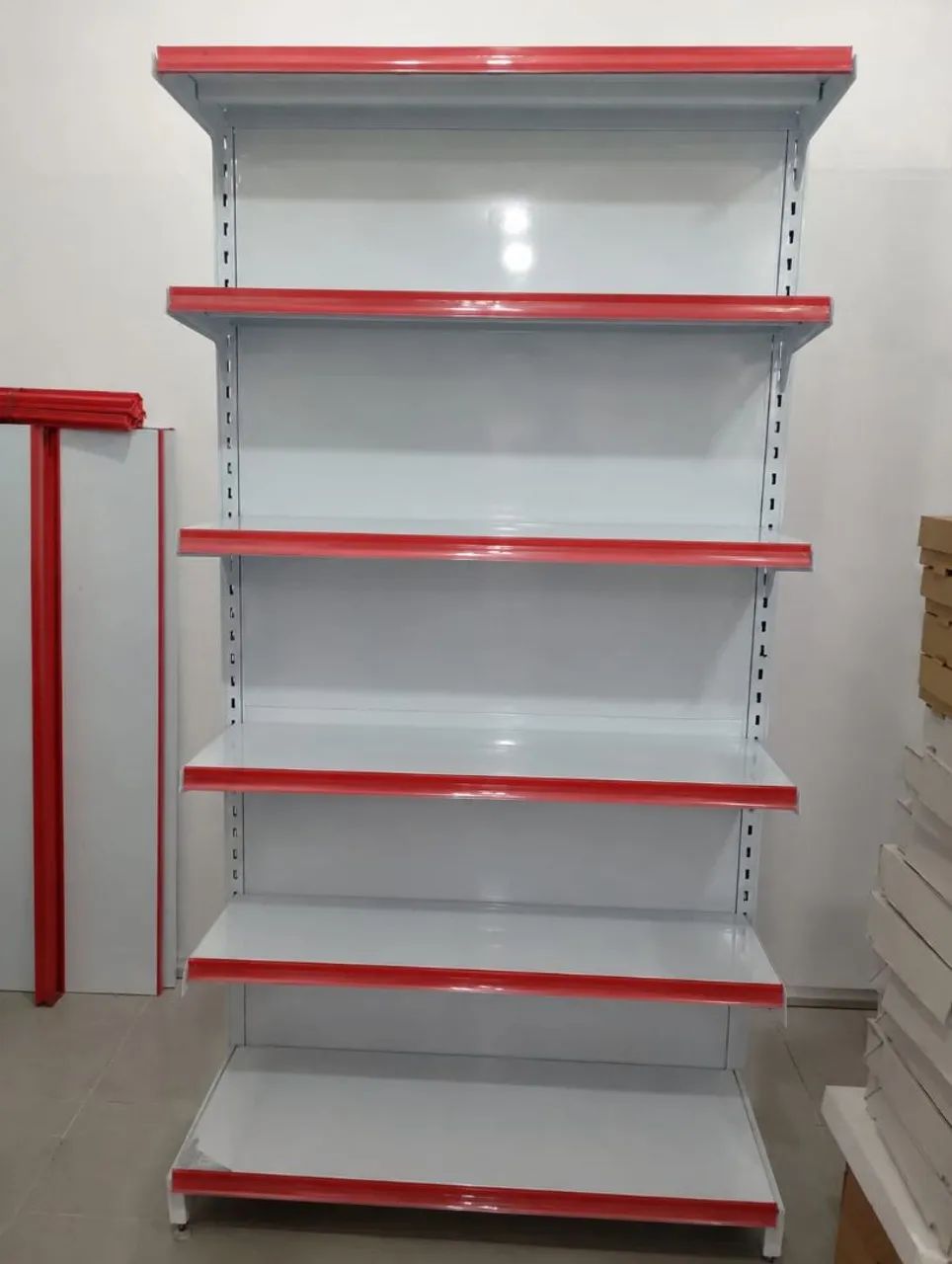Estante/prateleira comercial seminova