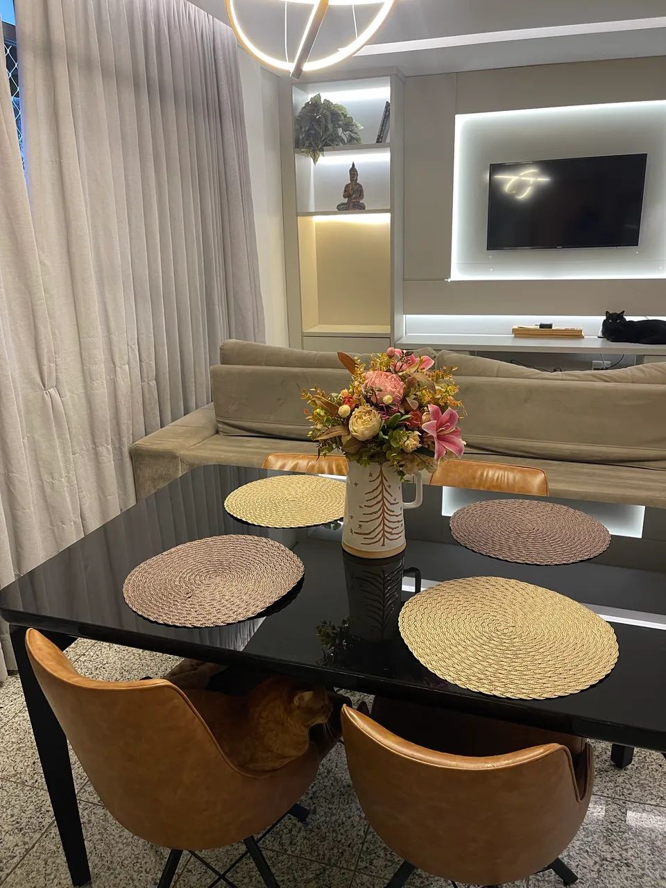 Mesa com quatro cadeiras - Foto 5