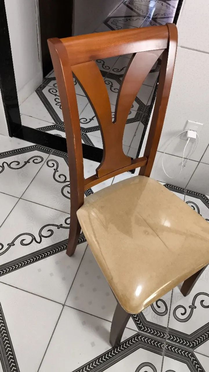 Mesa de Jantar com 6 Cadeiras - Excelente Estado - Foto 3