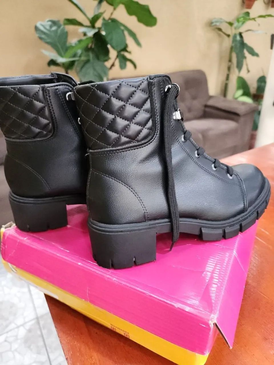 bota coturno moleca tamanho 38 - Foto 3