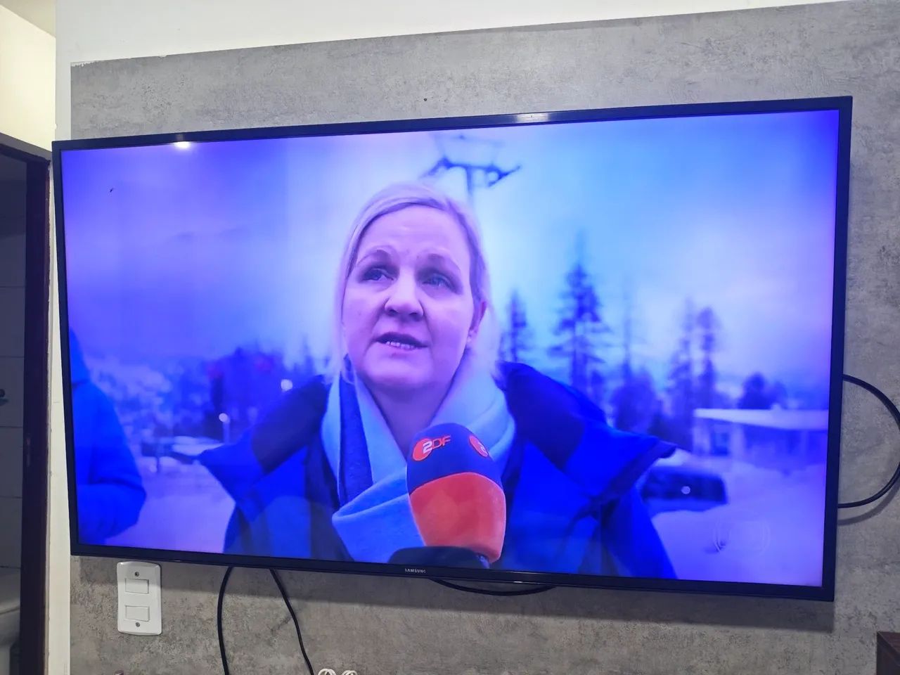 TV Samsung 45 polegadas 4k - Foto 2