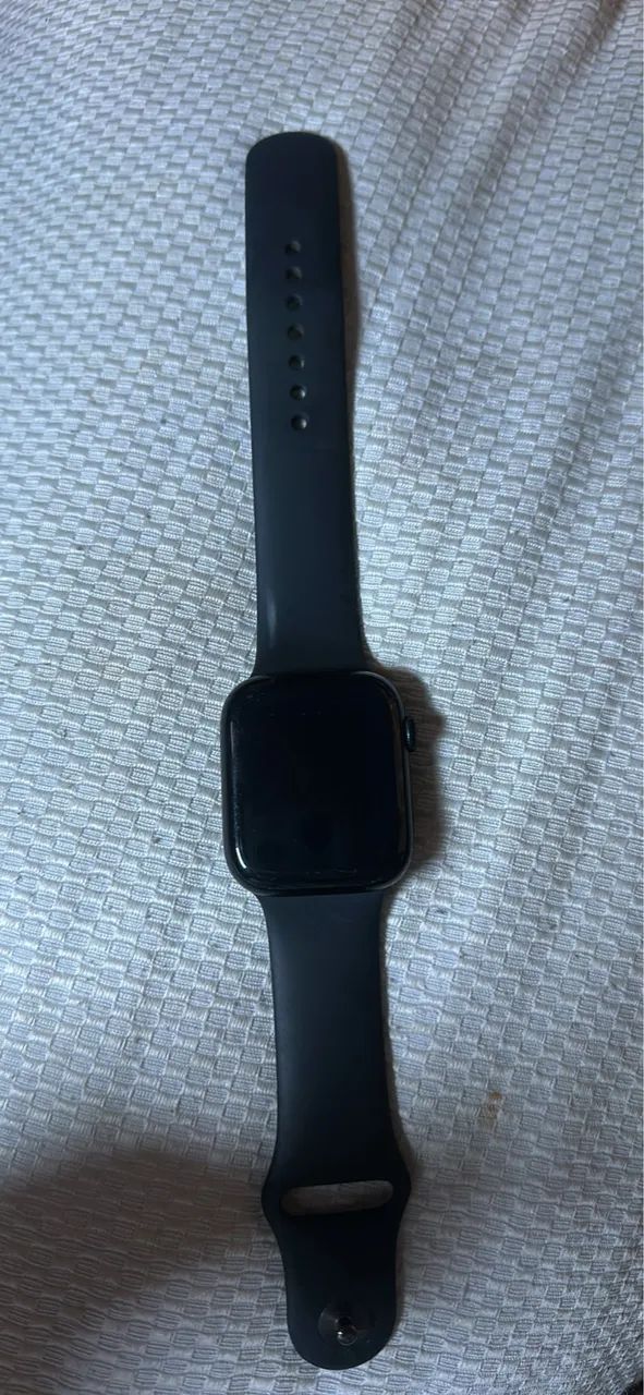 Apple Watch 8 + GPS