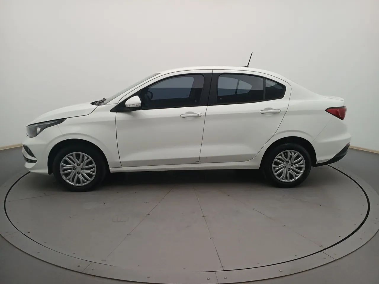 Fiat Cronos Drive 1.3 8V Flex Aut. 2025 - Foto 2