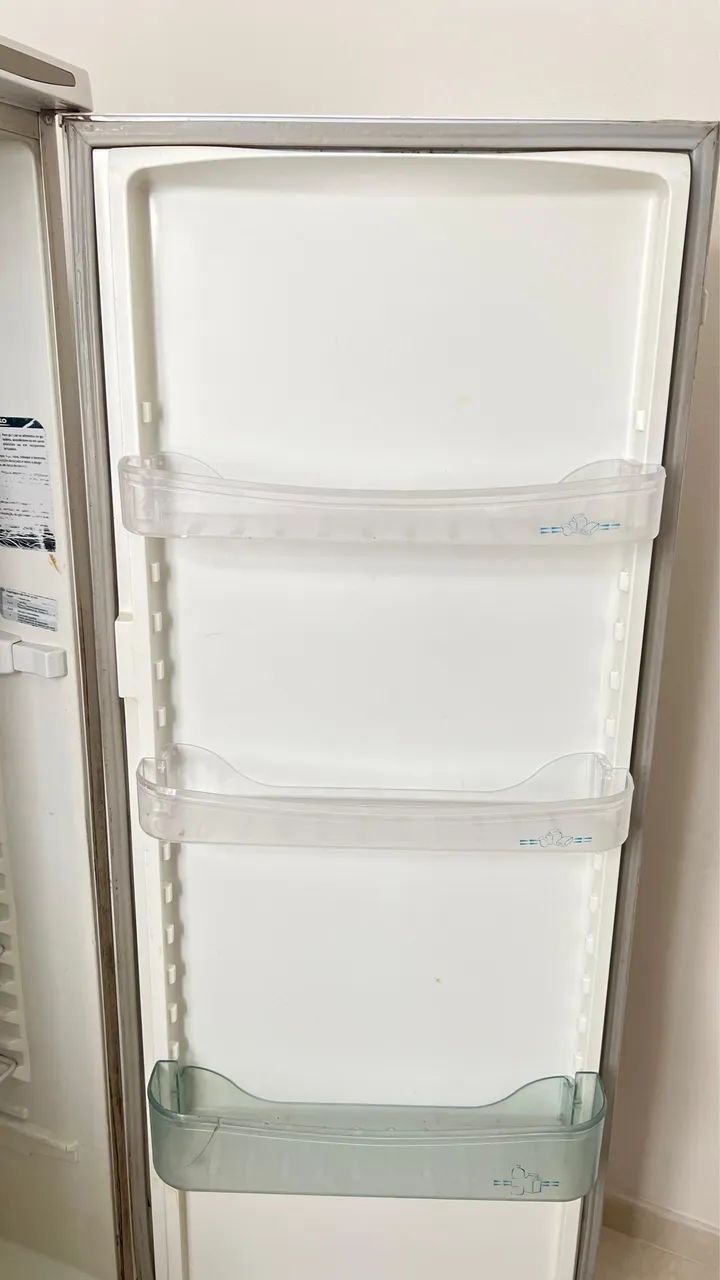 Geladeira semi nova - Foto 2