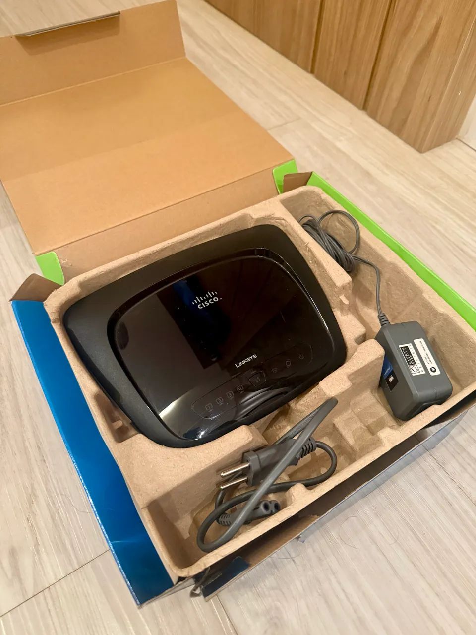 Roteador Cisco Linksys WRT120N Wireless-N  - Foto 2