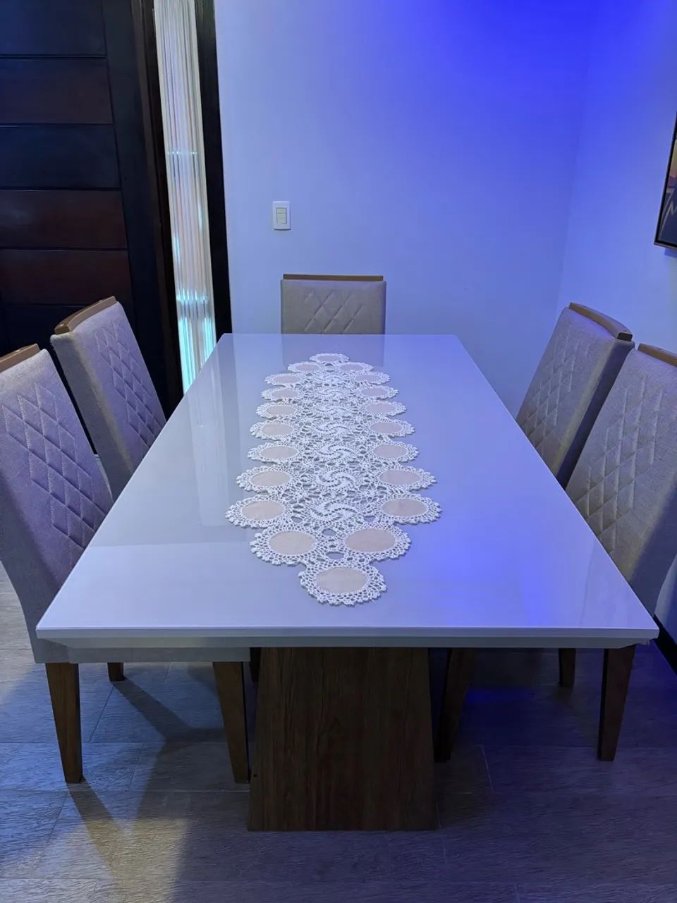 Mesa tampo de vidro com 6 cadeiras Rufato - Foto 2